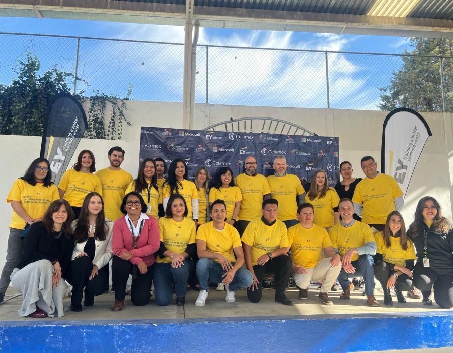 30 personas en Ciudad de México recibirán capacitaciones en habilidades digitales, que les facilitarán el acceso a oportunidades económicas, a través del currículum Future Skills Workshops de EY