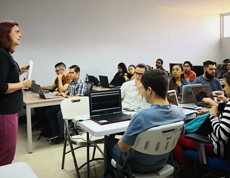 La Organización de los Estados Americanos- OEA y The Trust for the Americas capacitan a jóvenes talentos de bajos recursos en seguridad digital para mejorar su empleabilidad.